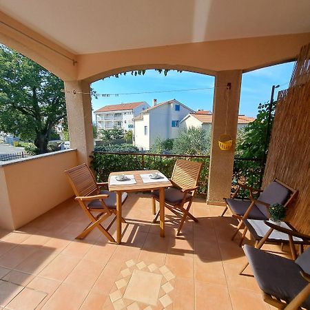 Apartment Jelka Malinska Buitenkant foto