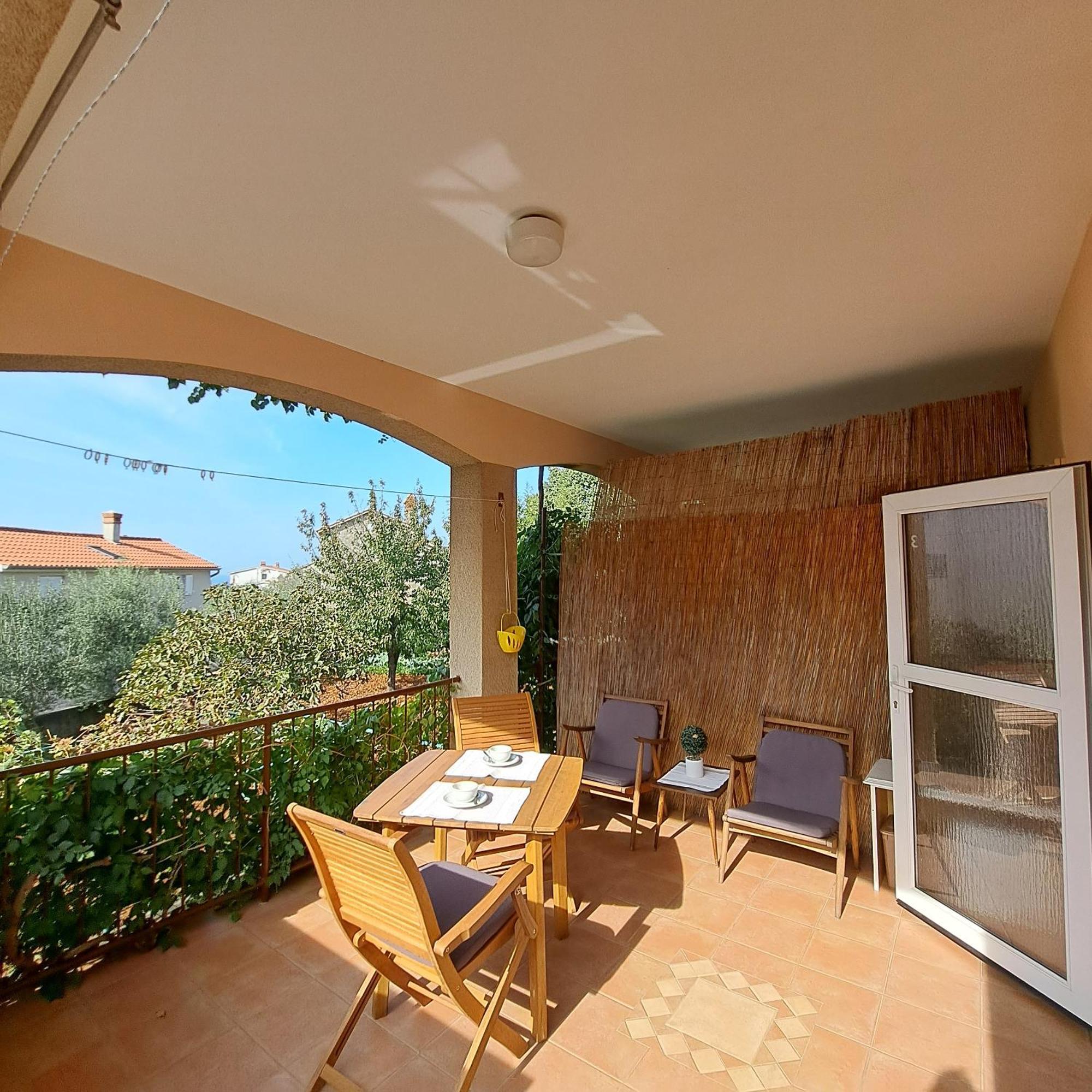 Apartment Jelka Malinska Buitenkant foto